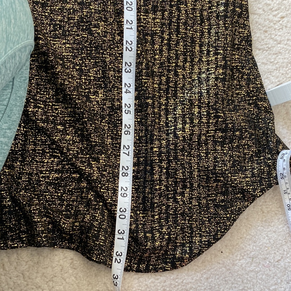 🥭 (4 for $15) Black and Gold Dress - Picture 5 of 7